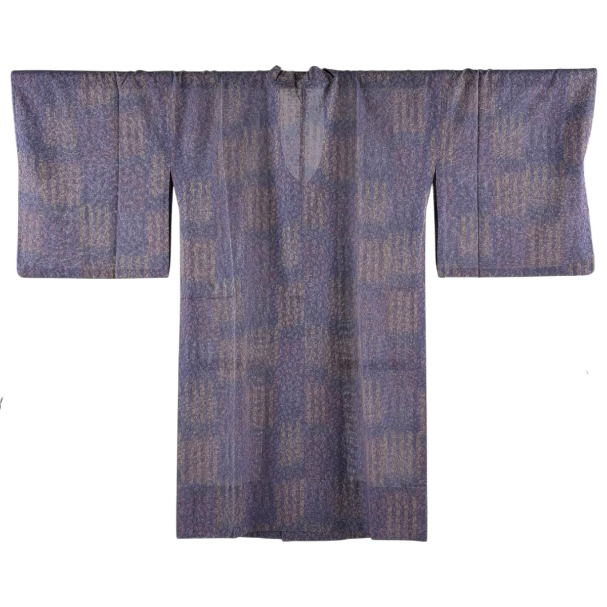 【美品】 道行 身たけ105糎 裄丈68糎 L 和装厚地の外套 千代田衿 被子植物 薄紫 正絹 珠玉 【中古】