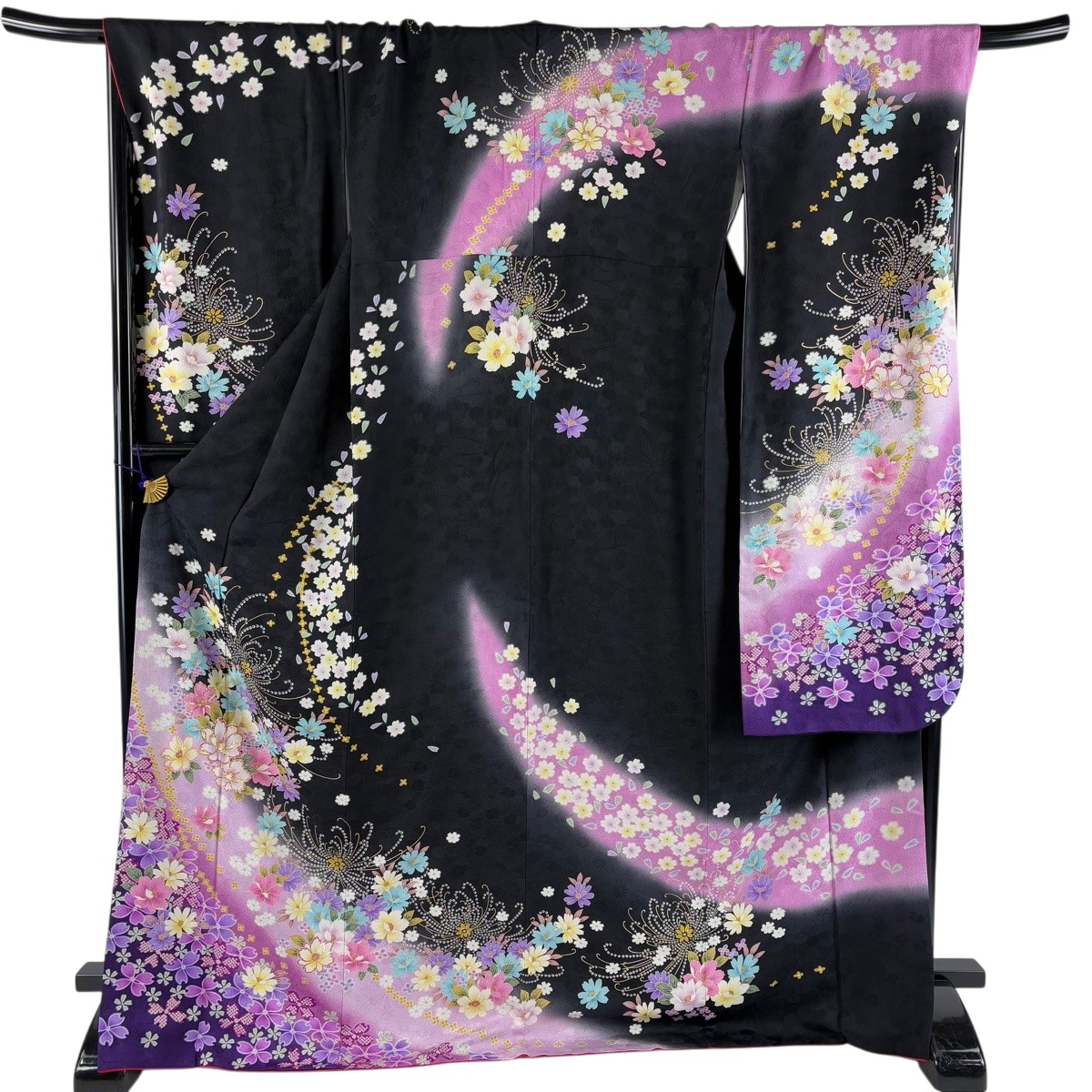 【美品】 振袖 身の丈173.5珊 裄丈71.5珊 L 袷 顕花植物 箔 金彩 黒 正絹 神品 【中古】