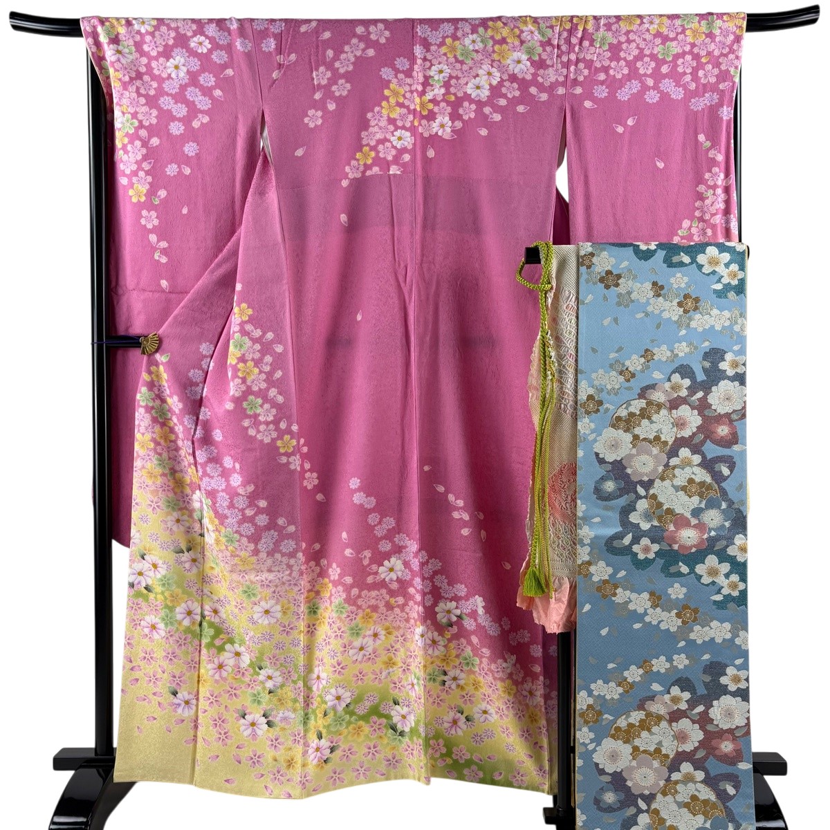 【美品】 振袖 身たけ161糎 裄丈68糎 L 袷 袋帯フルセット 桜 被子植物 染め分け ぼかし サクラ色 正絹 秀品 【中古】