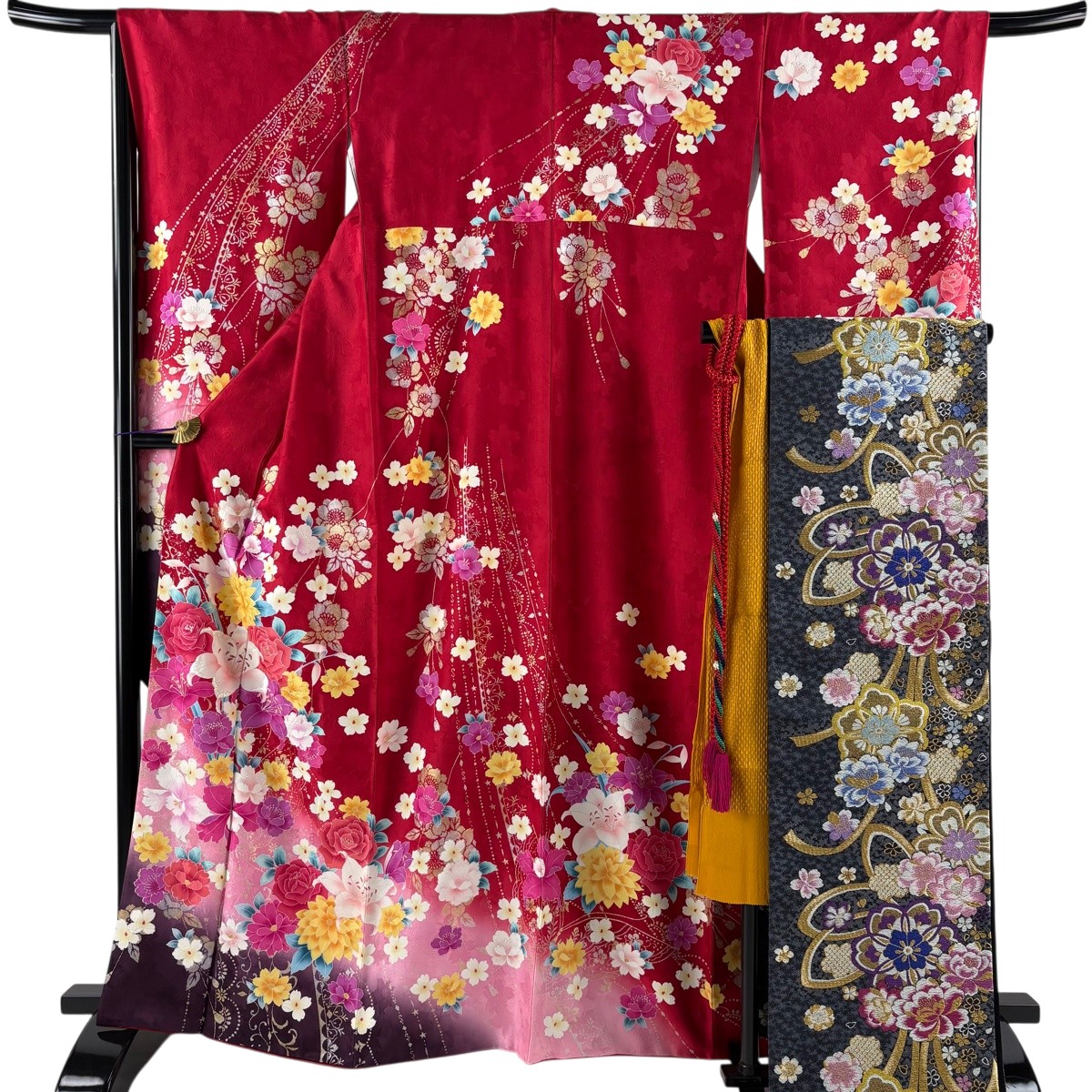 【美品】 振袖 身たけ164糎 裄丈67糎 M 袷 袋帯フルセット 百合 被子植物 箔 現ナマ彩 赤 正絹 秀品 【中古】