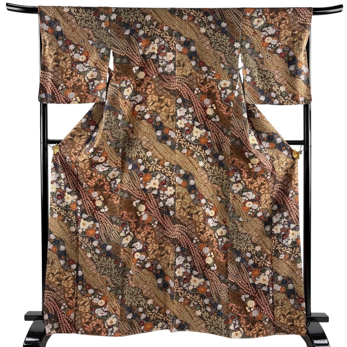 【美品】 小紋 身の丈165.5珊 裄丈67珊 M 袷 椿 菊 金彩 赤銅色 正絹 神品 【中古】