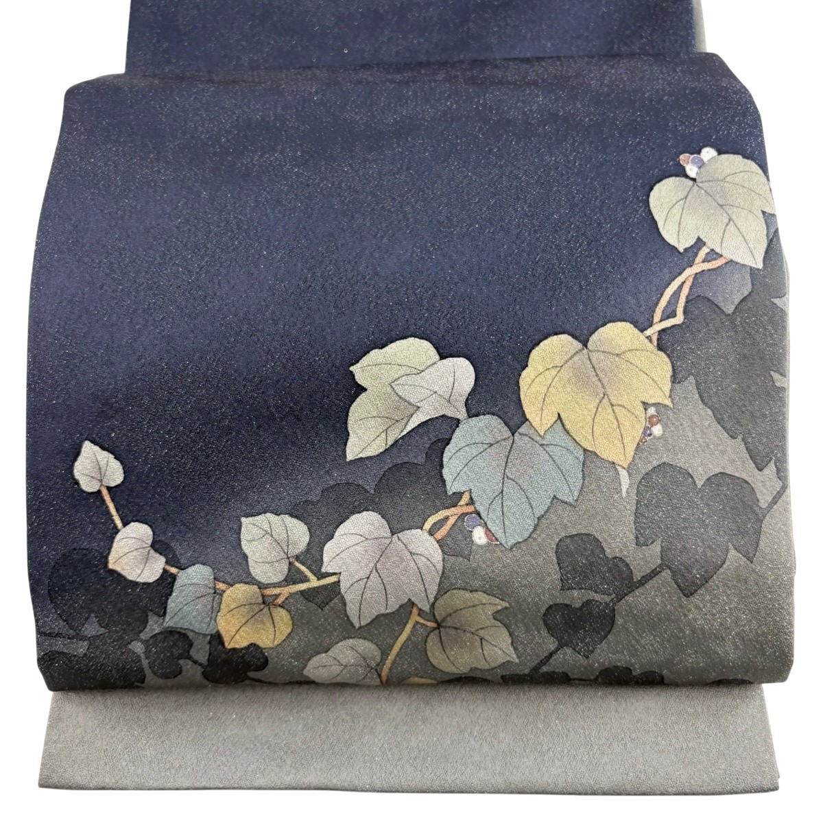 【美品】 袋帯 神品 唐草 影ぼうし 銀通し 染め分け 紺色 お太鼓柄 正絹 【中古】