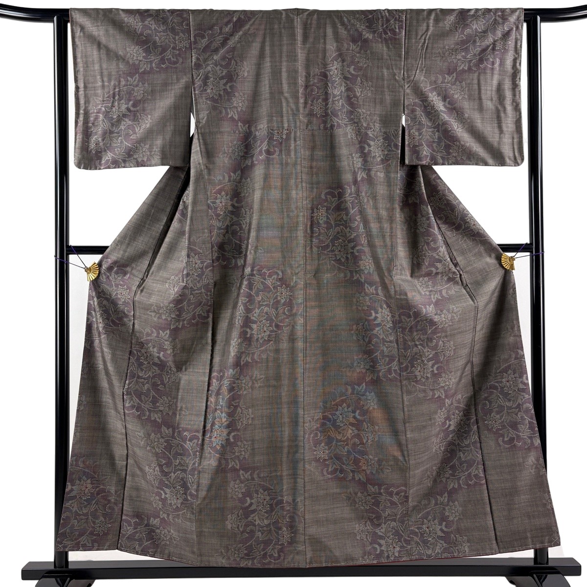 【美品】 大島紬 身の丈157糎 裄丈62糎 S 袷 証紙あり 花唐草 純泥染 灰茶 正絹 名篇 【中古】