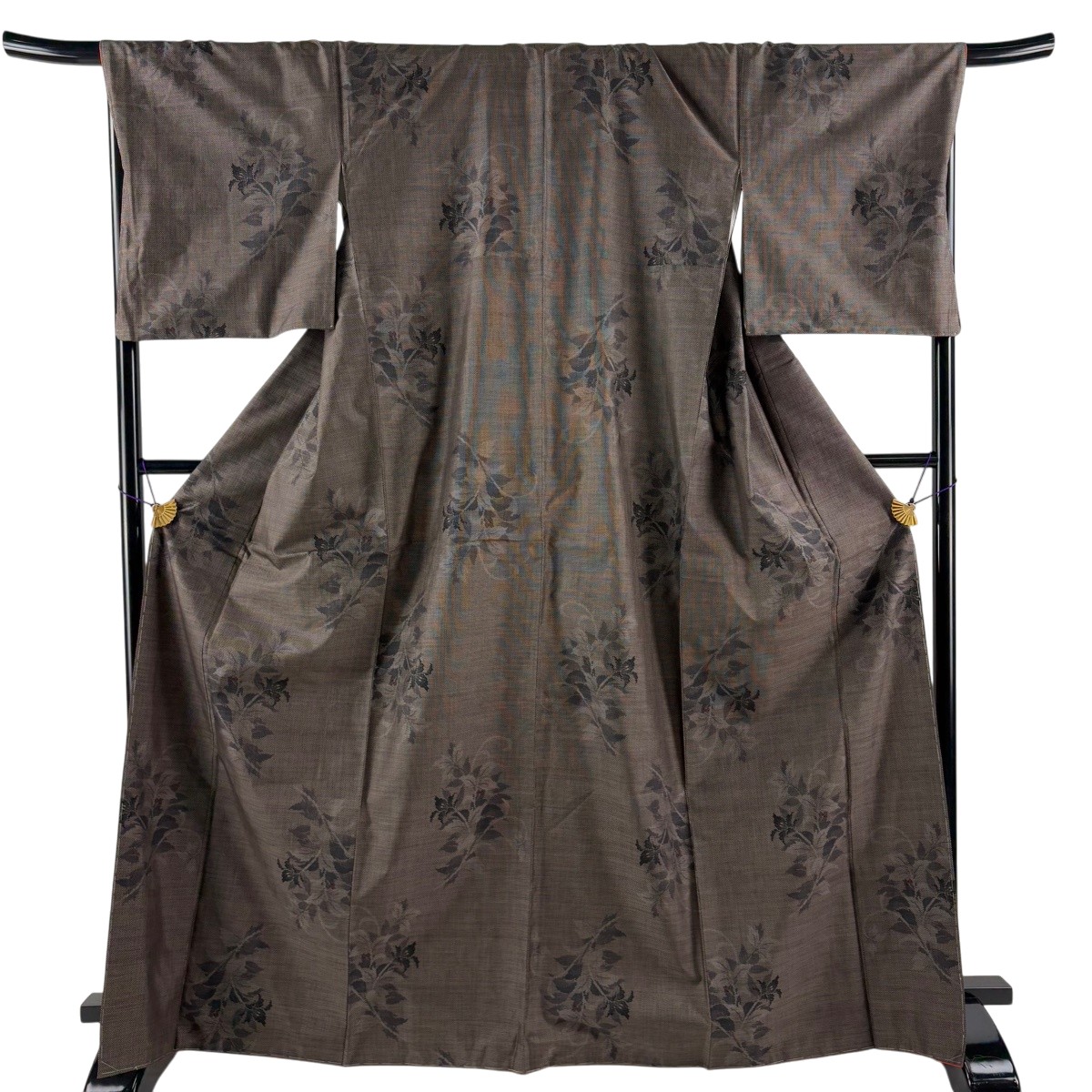 【美品】 大島紬 身の丈169珊 裄丈69.5珊 L 袷 純泥染 証紙あり 顕花植物 焦茶色 正絹 神品 【中古】