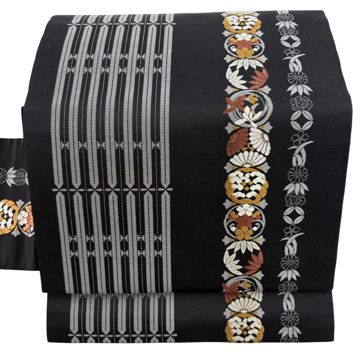 【美品】 名古屋帯 秀品 花丸文 松竹梅 唐織 黒 正絹 【中古】