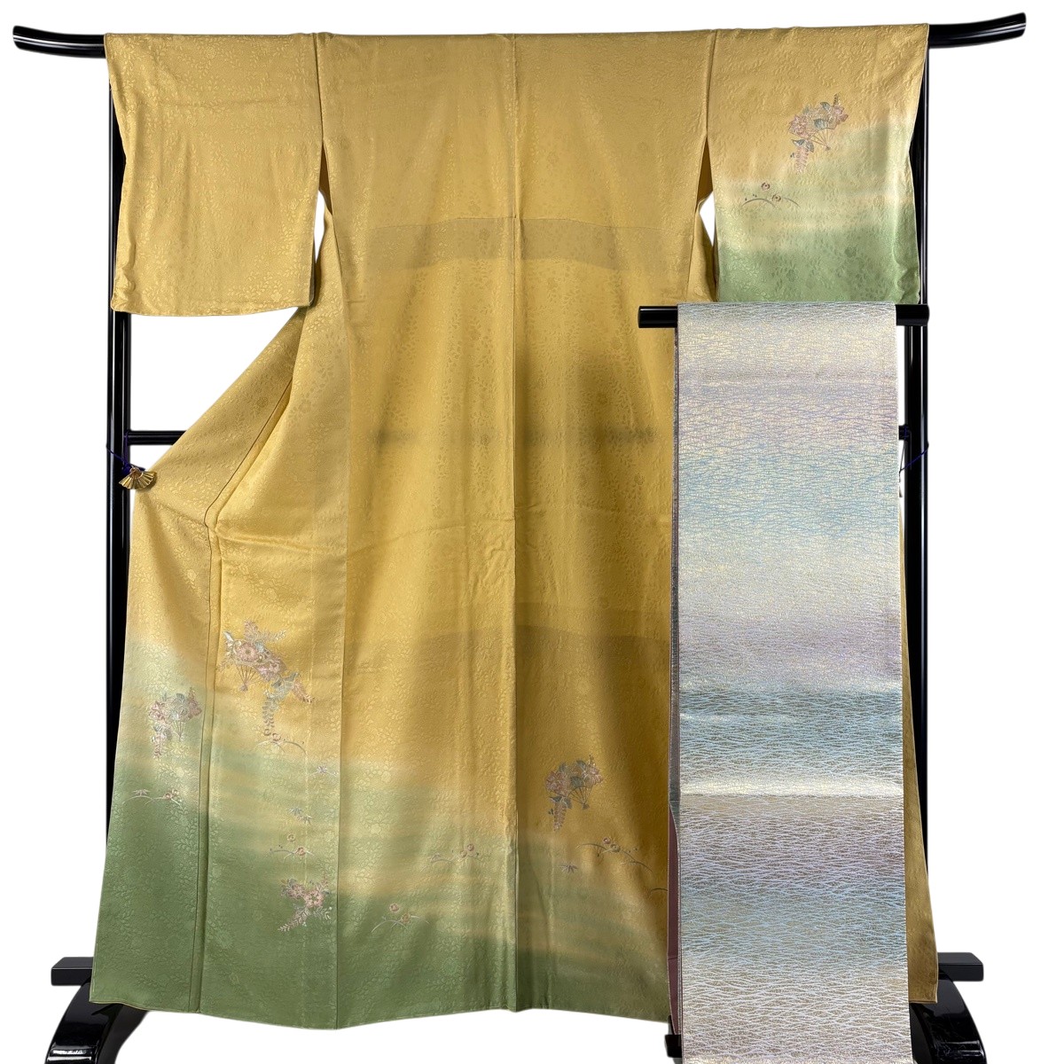【美品】 付下げ 身の丈164珊 裄丈67珊 M 袷 袋帯書き割り 花扇 顕花植物 刺しゅう ぼかし 薄イエローオーカー色 正絹 秀品 【中古】