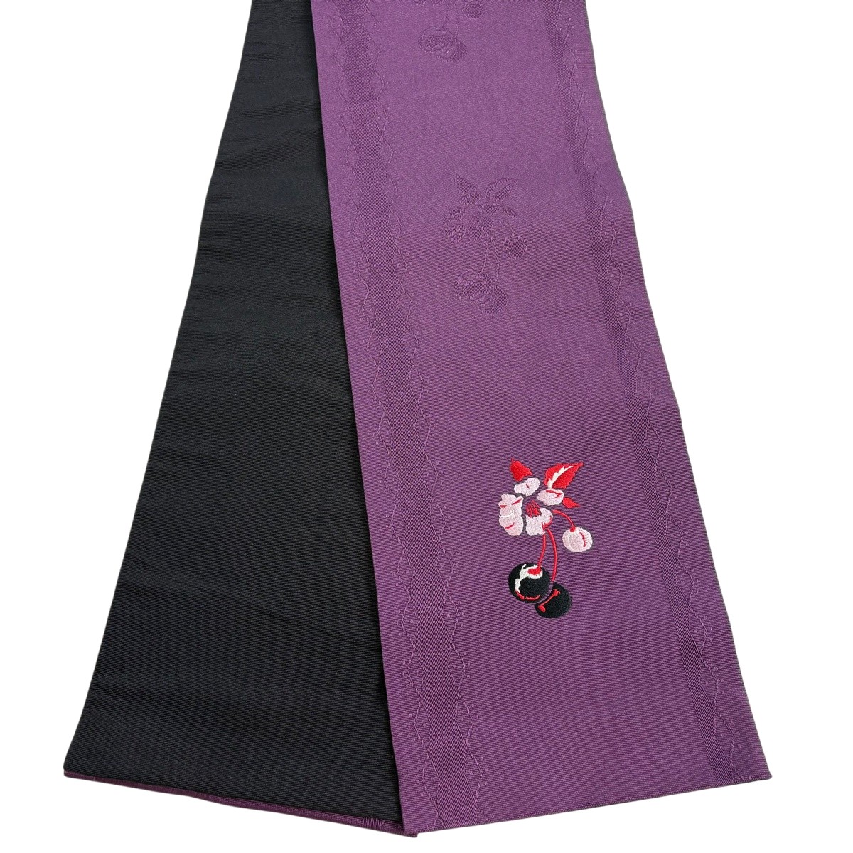 【美品】半幅帯 優品 さくらんぼ 地紋 刺しゅう 紫 化繊 【中古】