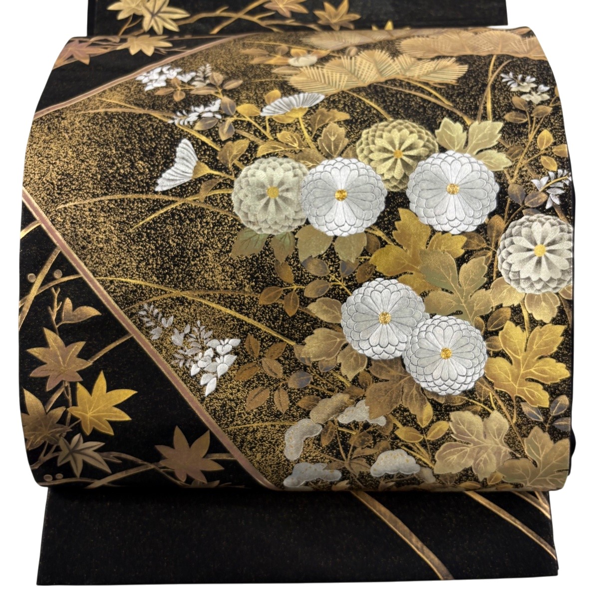 【美品】 袋帯 秀品 菊 笠松 刺しゅう 現ナマ彩 黒 お太鼓柄 正絹 【中古】
