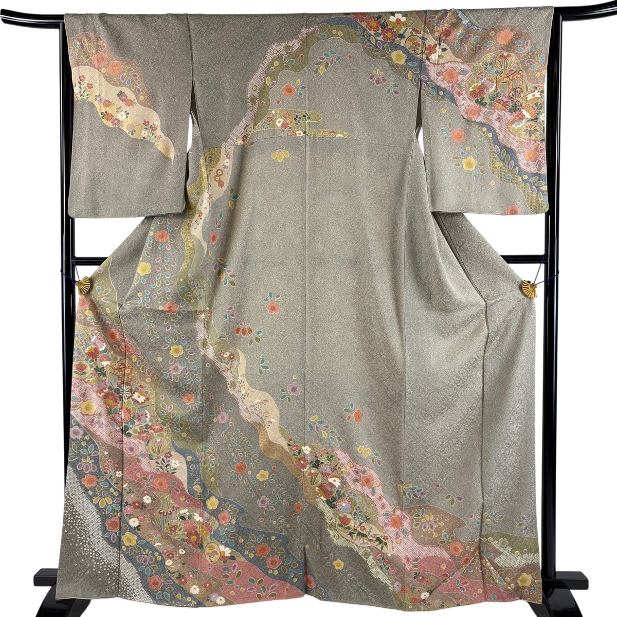 【美品】 短い訪問着 身の丈163珊 裄丈65珊 M 袷 御所車 顕花植物 金彩 染め分け 灰緑 正絹 神品 【中古】