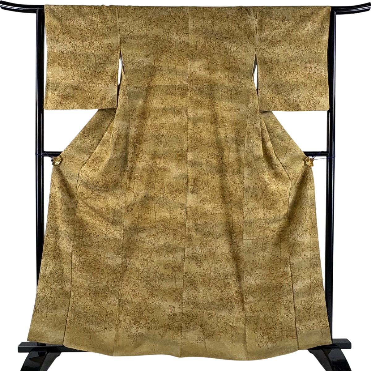 【美品】 短い訪問着 身の丈162.5糎 裄丈64.5糎 M 袷 紬地 顕花植物 霞 イエローオーカー色 正絹 秀品 【中古】