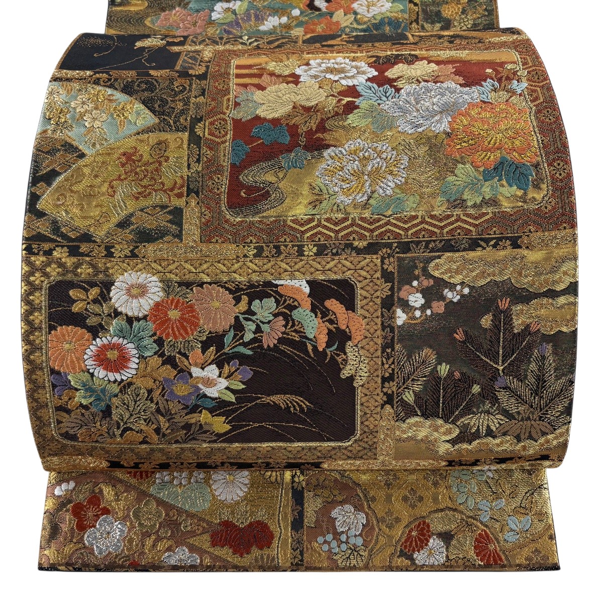【美品】 袋帯 秀品 飾棚花文様 名取り草 松竹梅 現ナマ糸 箔 黒 六通 正絹 【中古】