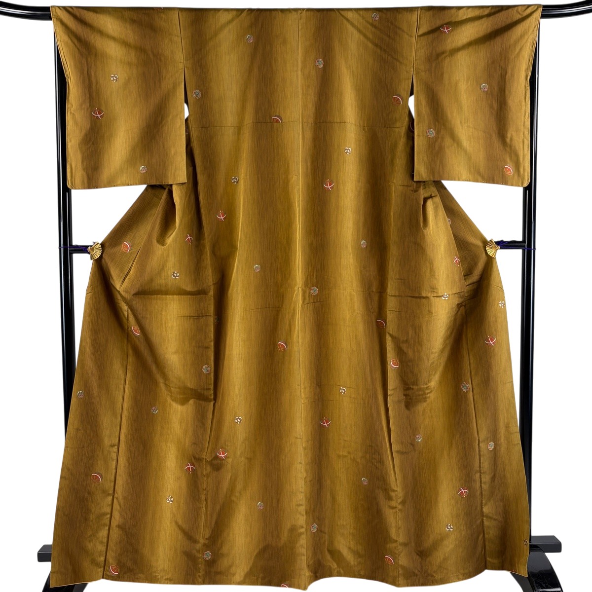 【美品】 小紋 身の丈167珊 裄丈67珊 M 袷 紬地 鞠 山吹赤銅色 正絹 秀品 【中古】
