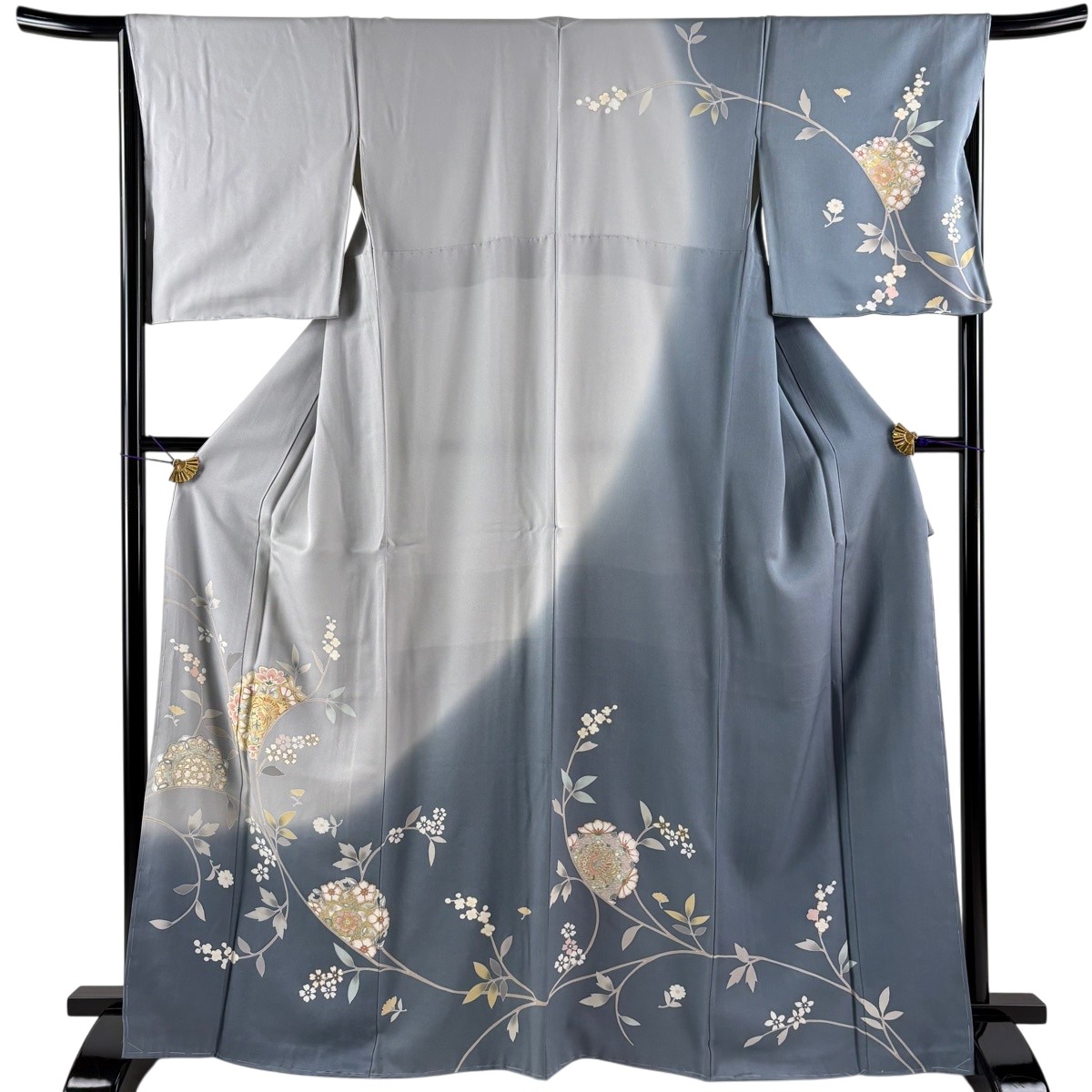 短い訪問着 身の丈167.5珊 裄丈66.5珊 M 袷 顕花植物 華文 金糸 金彩 青薄墨色 正絹 秀品 【中古】