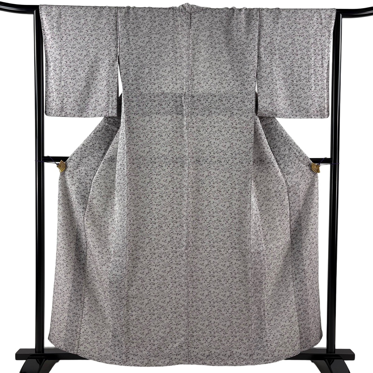 【美品】 御召しもの 身たけ159.5糎 裄丈65糎 M 単衣 被子植物 灰紫 正絹 名曲 【中古】