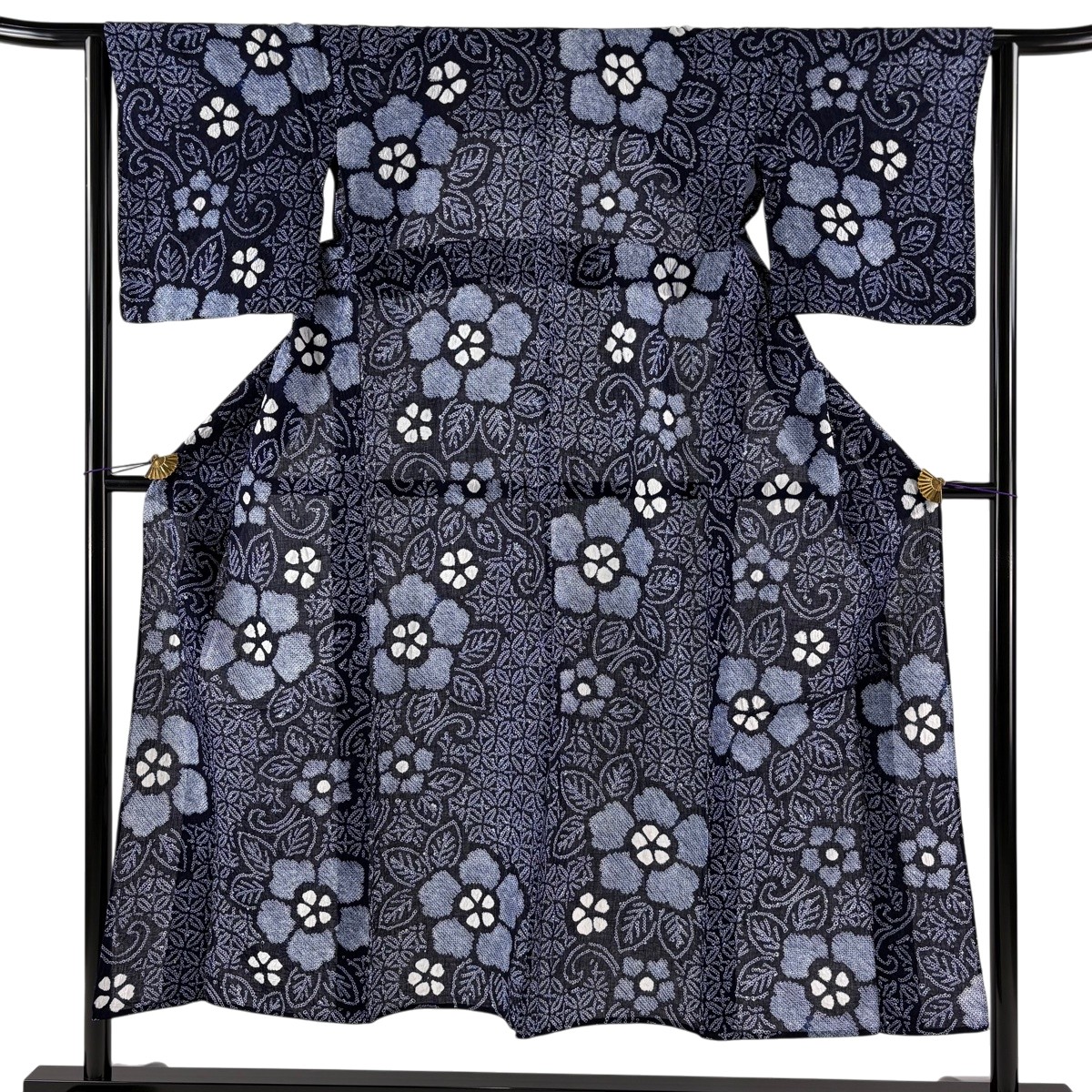 【美品】 浴衣 身の丈148珊 裄丈63珊 S 絞り浴衣 顕花植物 七宝 紺色 綿 神品 【中古】