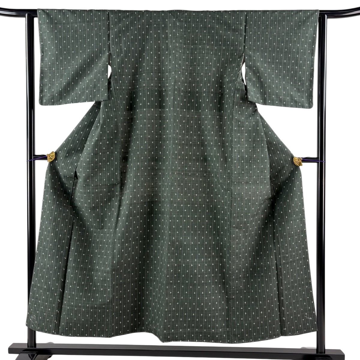 【美品】 紬 身たけ152糎 裄丈62.5糎 S 袷 発祥地琉球かすり 証紙あり 縞 十字絣 深緑 正絹 珠玉 【中古】
