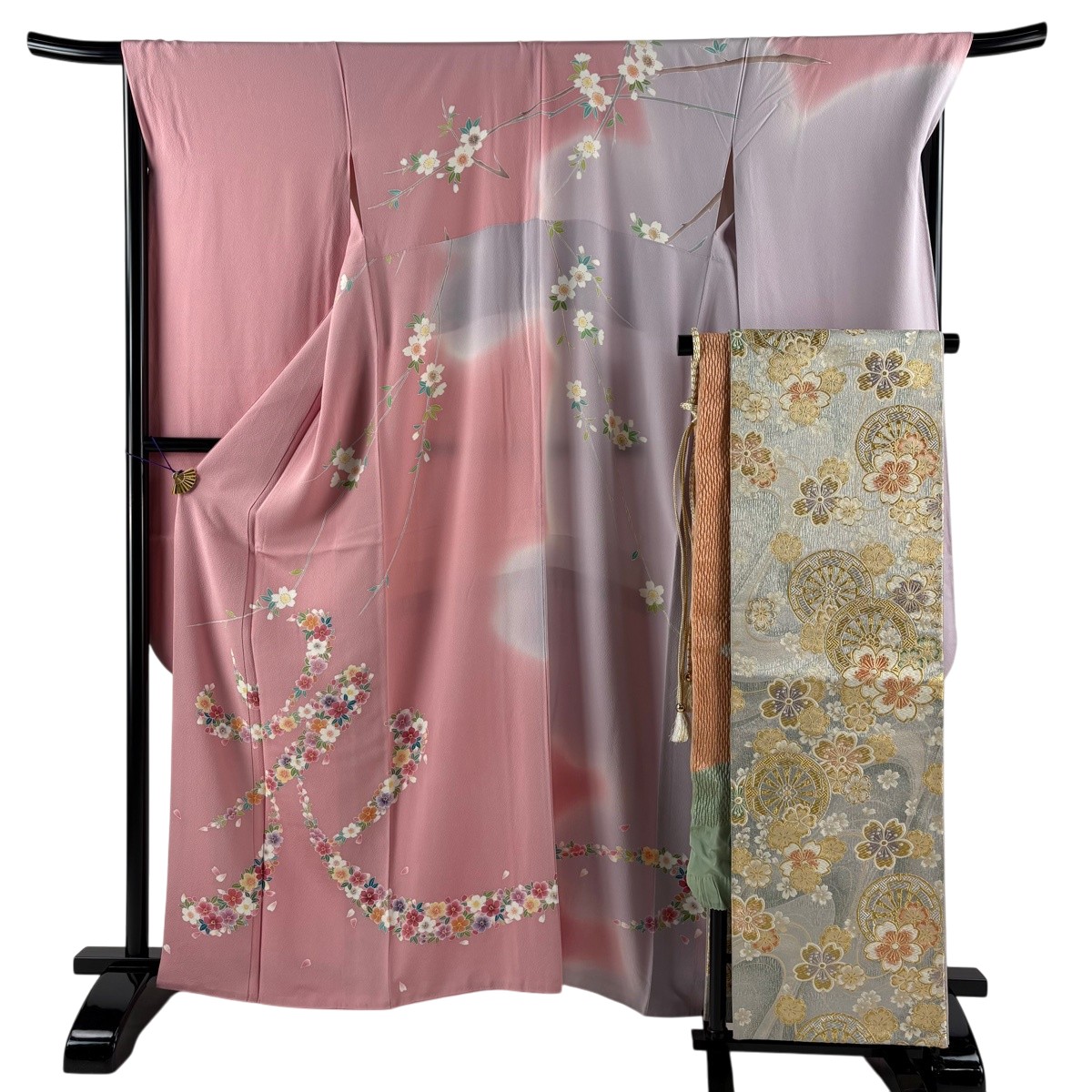 振袖 身たけ162.5糎 裄丈68.5糎 L 袷 袋帯フルセット 名書きあり 桜 花片 ぼかし サクラ色 正絹 名曲 【中古】