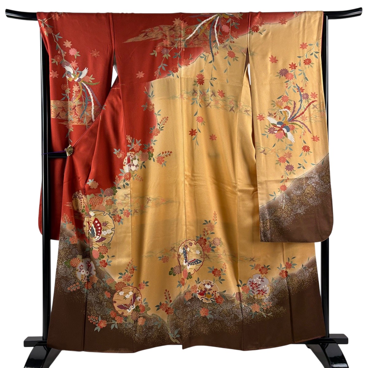 【美品】 振袖 身たけ159糎 裄丈67糎 M 袷 雪輪 蝶 金糸 現ナマ彩 緋色 正絹 秀品 【中古】
