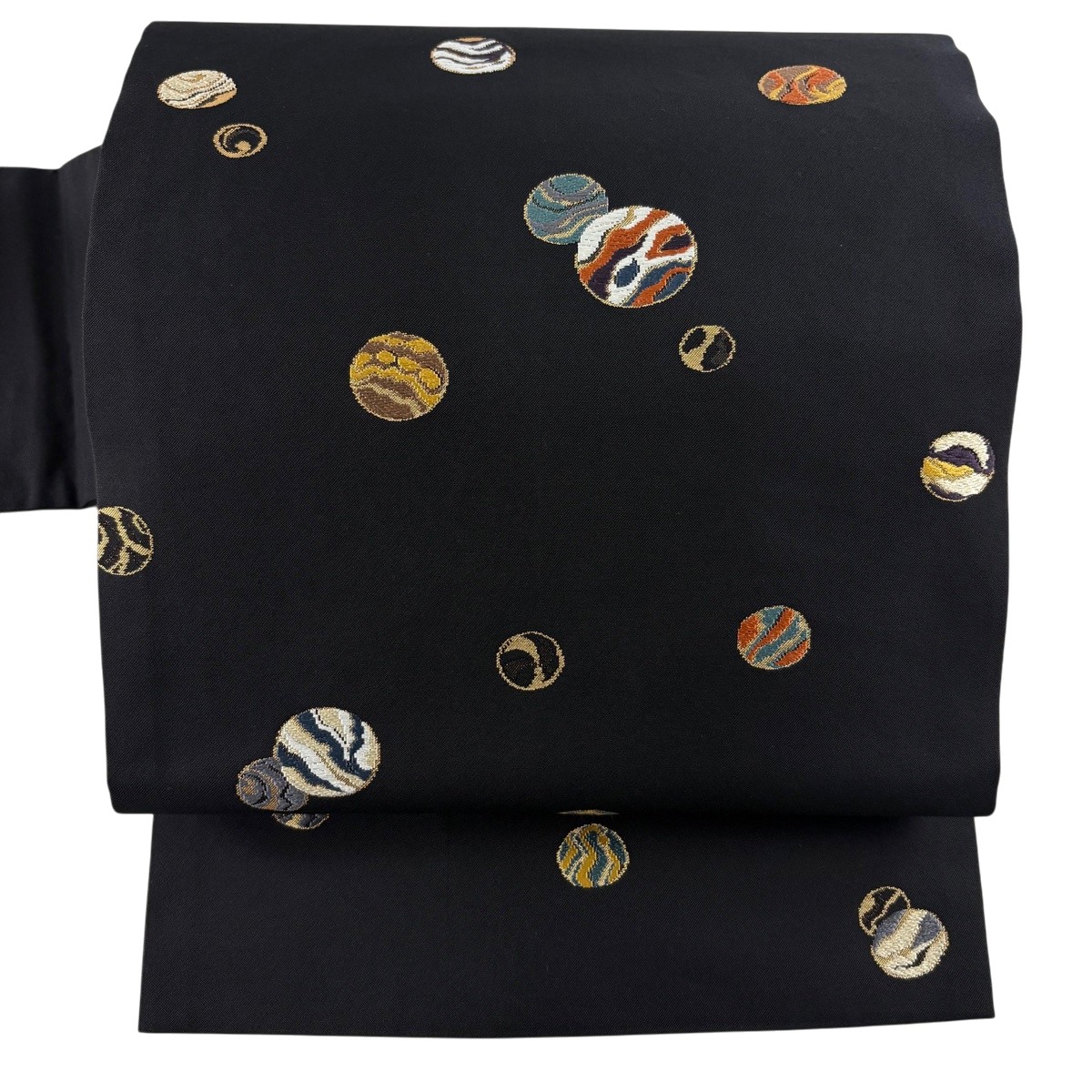 【美品】 名古屋帯 秀品 丸文 幾何学学飾りつけ 箔 黒 正絹 【中古】