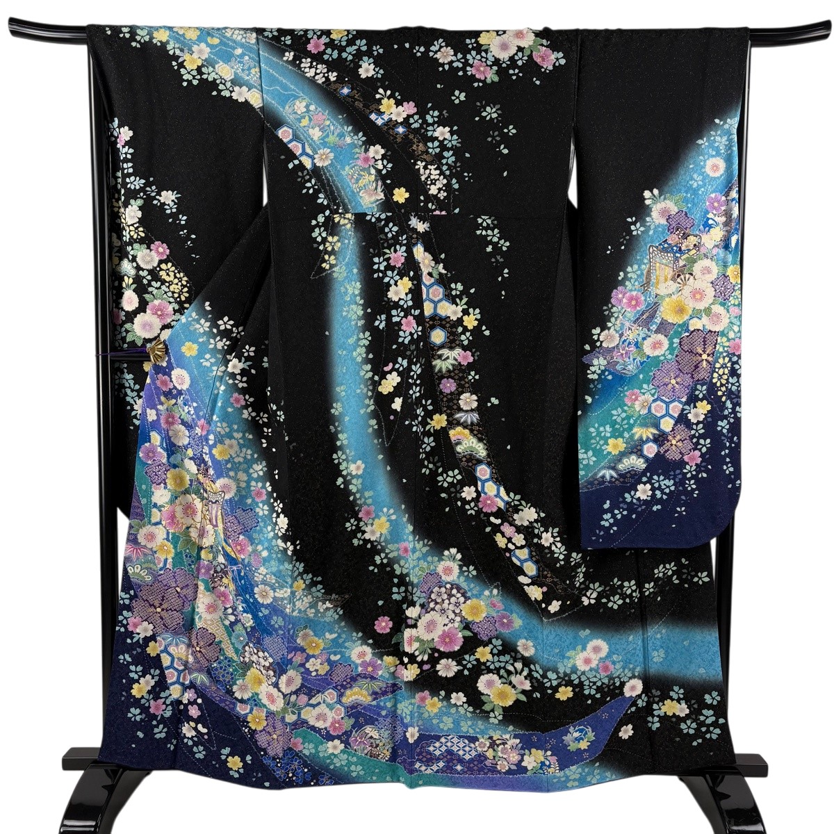 【美品】 振袖 身丈160cm 裄丈67cm M 袷 桜 御所車 金糸 金通し 黒 正絹 逸品 【中古】 msp30｜バイセル 店 15,466円