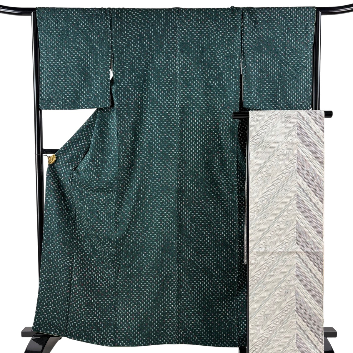 【美品】 小紋 身丈163.5cm 裄丈65cm M 袷 名古屋帯セット 絞り 深緑 正絹 秀品 【中古】 msp30｜バイセル 店