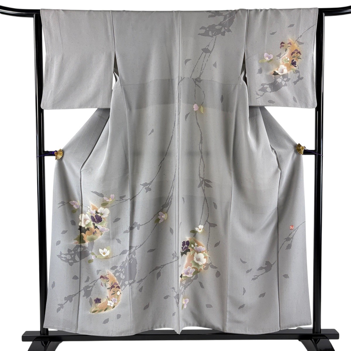 訪問着 身丈154cm 裄丈64cm M 袷 落款あり 月 草花 ぼかし 金彩 灰色 正絹 名品 【中古】｜バイセル 店