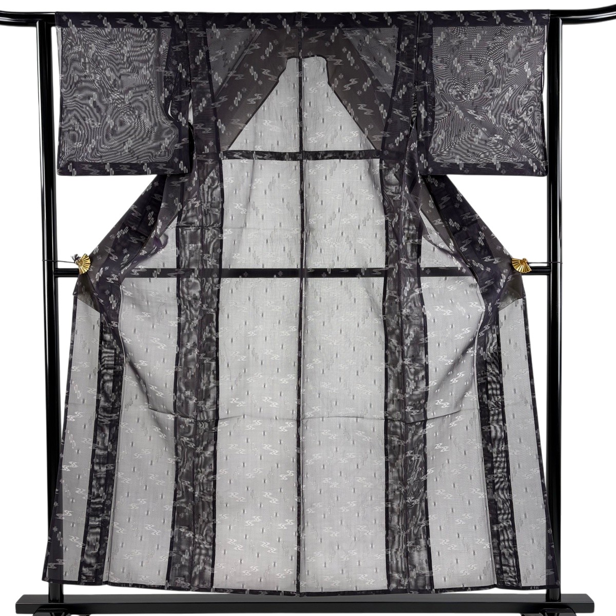 お召 身丈156.5cm 裄丈63cm S 薄物 流水 幾何学模様 濃紫 正絹 名品 【中古】｜バイセル 店