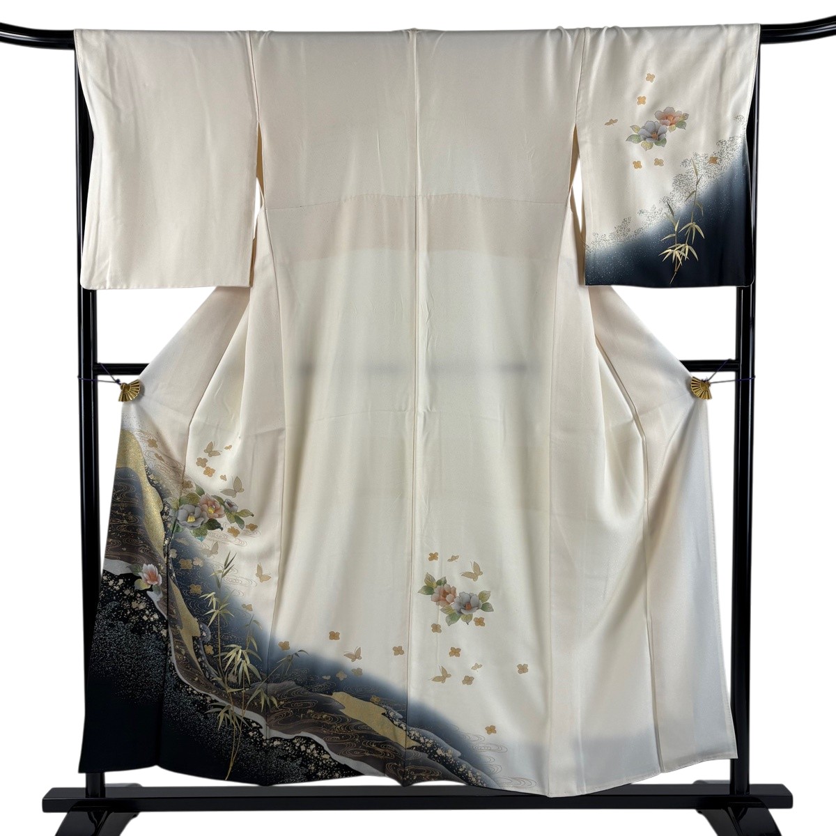 訪問着 身丈154.5cm 裄丈68cm L 袷 椿 霞 金銀彩 螺鈿 クリーム 正絹 名品 【中古】｜バイセル 店