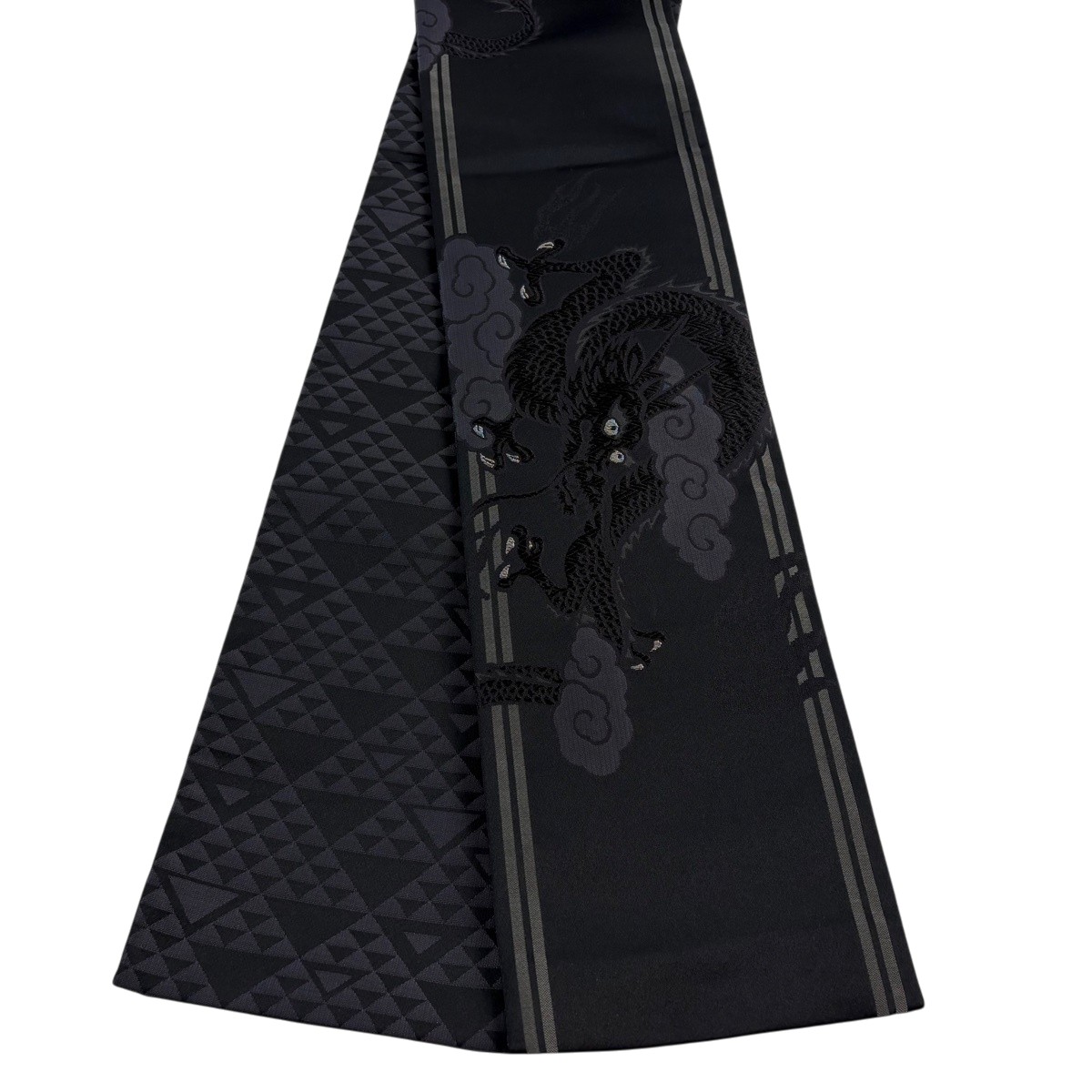 【美品】半幅帯 優品 龍 霊芝雲 黒 化繊 【中古】｜バイセル 店