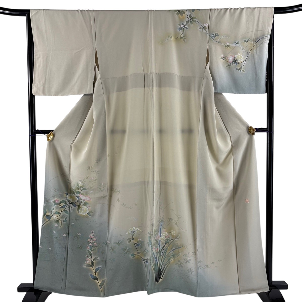 【美品】 訪問着 身丈160cm 裄丈67cm M 袷 落款あり 枝花 芝 金彩 ぼかし 灰緑 正絹 秀品 【中古】｜バイセル 店