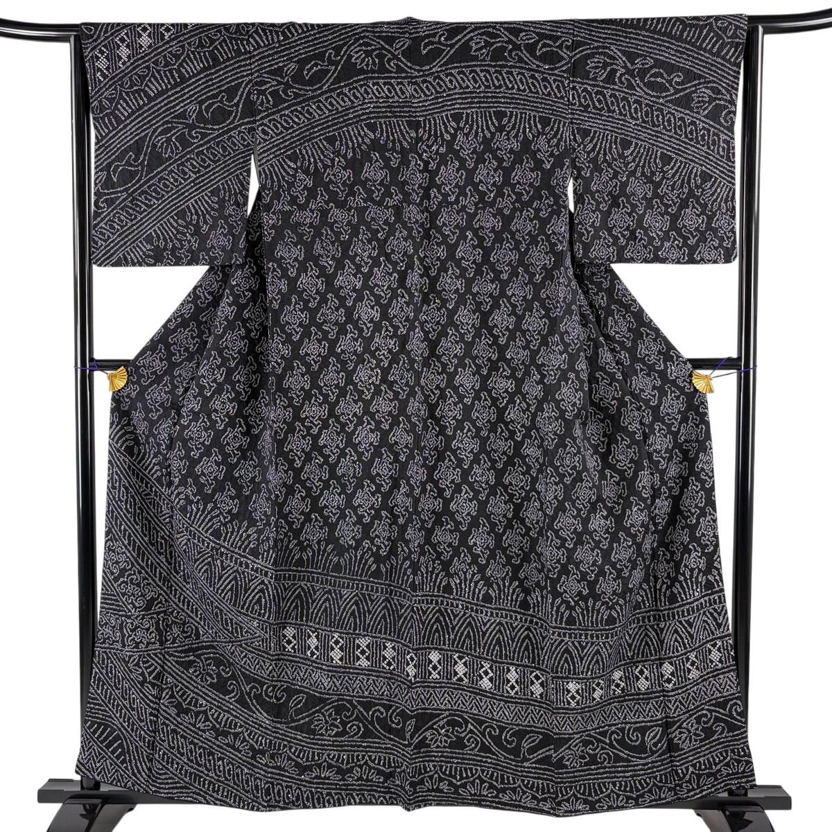 訪問着 身丈157.5cm 裄丈63cm S 袷 唐草 幾何学模様 絞り 黒 正絹 名品 【中古】｜バイセル 店