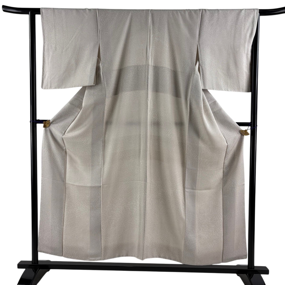 【美品】 小紋 身丈153cm 裄丈64cm M 袷 乱菊 縦縞 ベージュ 正絹 名品 【中古】｜バイセル 店
