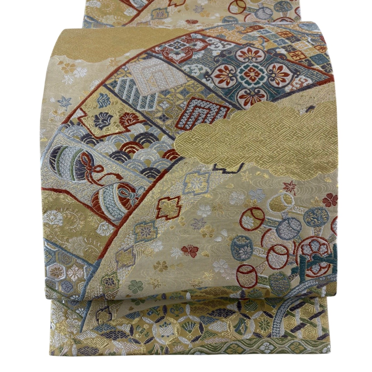 袋帯 名品 華文 雲文 箔 ベージュ 六通 正絹 【中古】｜バイセル 店 10,488円