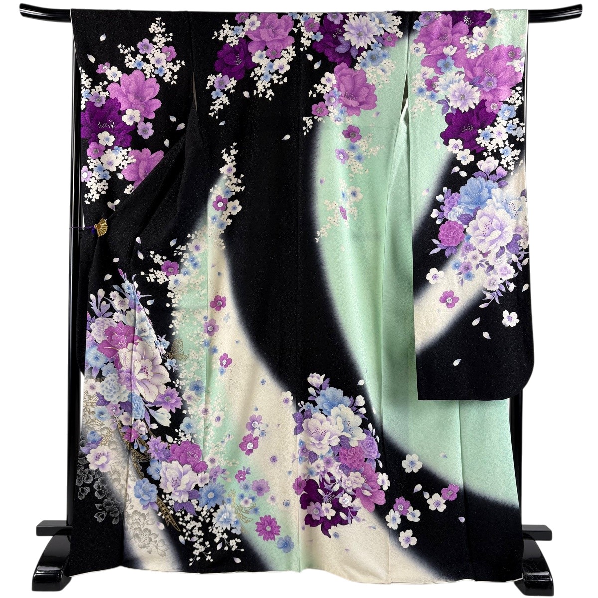 振袖 身丈170cm 裄丈67.5cm L 袷 花束 桜 銀通し 金銀彩 黒 正絹 逸品 【中古】｜バイセル 店