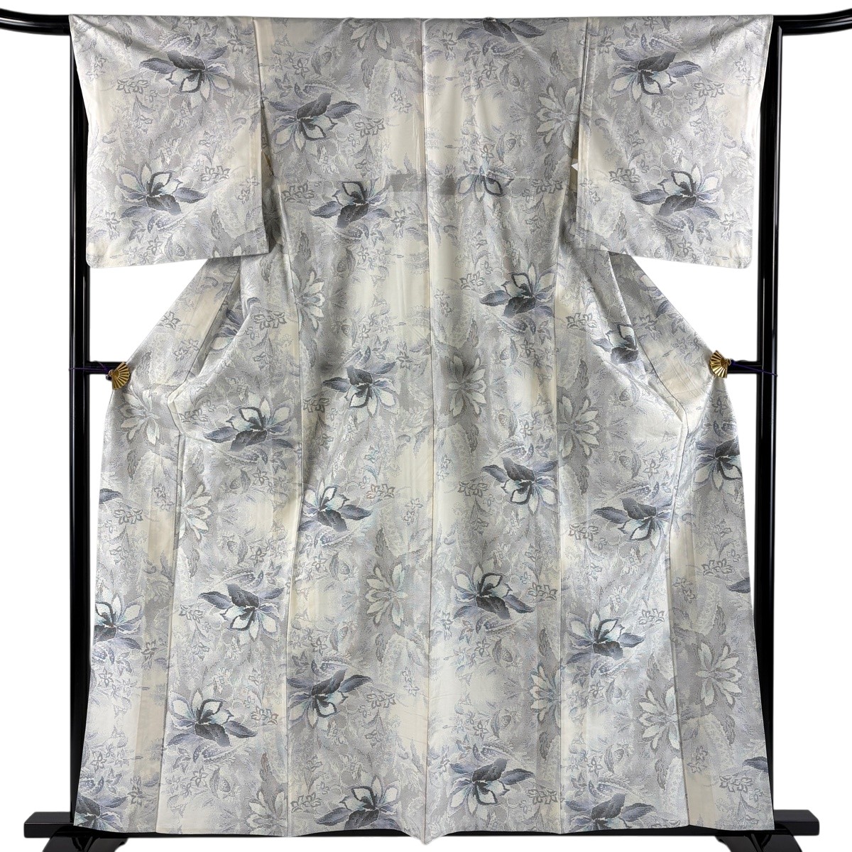紬 身丈160cm 裄丈66cm M 単衣 バチ衿 草花 クリーム 正絹 秀品 【中古】｜バイセル 店