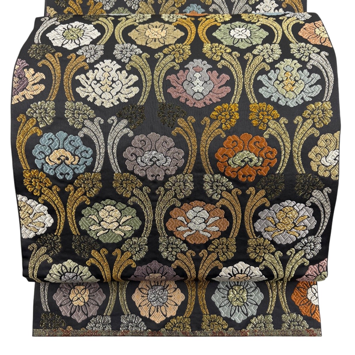 【美品】 袋帯 名品 唐草立涌文様 金銀糸 墨色 全通 正絹 【中古】｜バイセル 店 12,324円