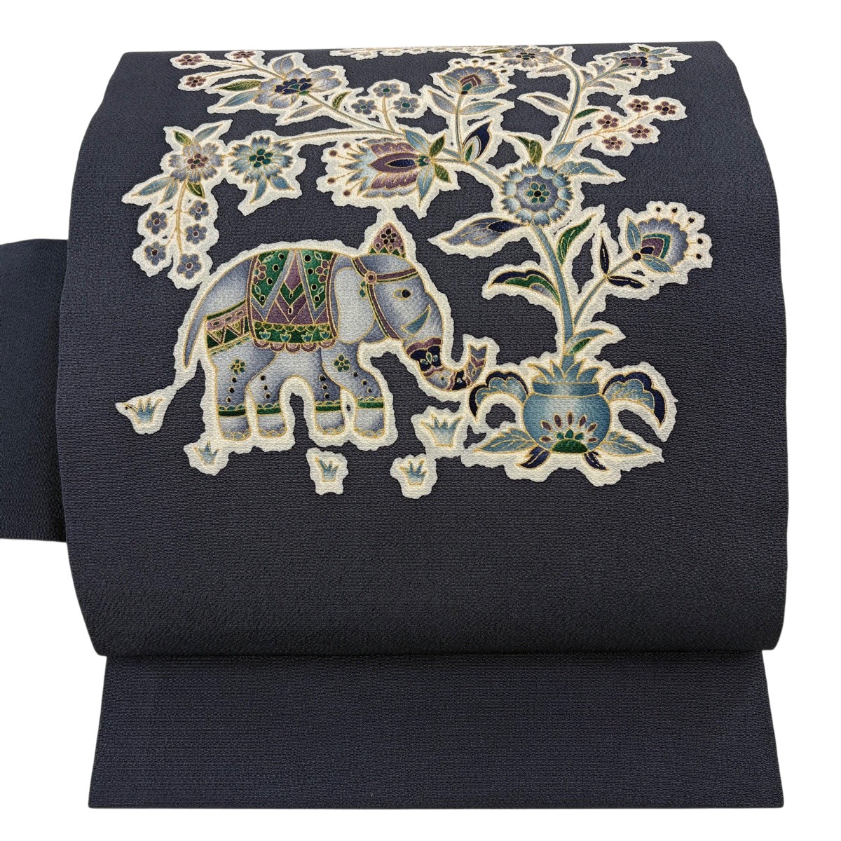 【美品】 名古屋帯 逸品 落款あり 岡重 象 草花 金彩 縮緬 灰色 正絹 【中古】｜バイセル 店