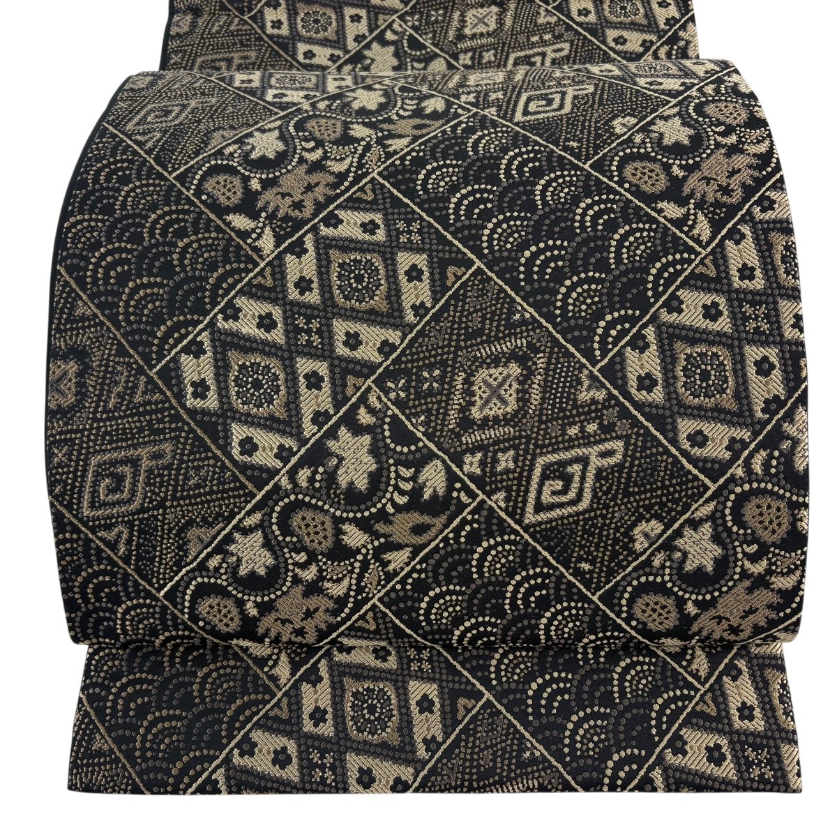 【美品】 袋帯 名品 桧垣 青海波 黒 六通 正絹 【中古】｜バイセル 店