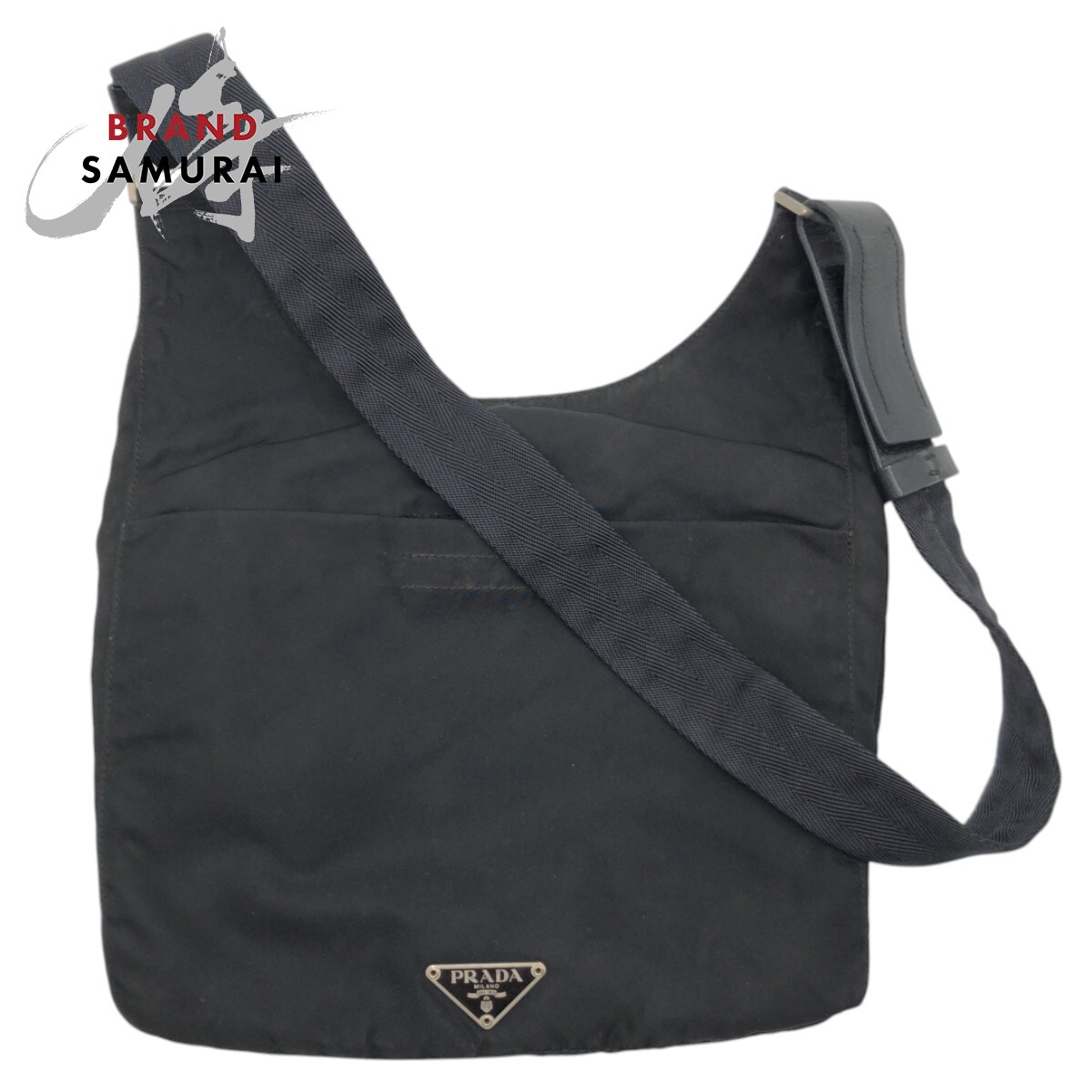 人気✨プラダ　ナイロン　ショルダーバッグ　三角プレート　ロゴ　サコッシュ 未使用保管品 カード付 PRADA プラダ 三角ロゴ プレート 金具