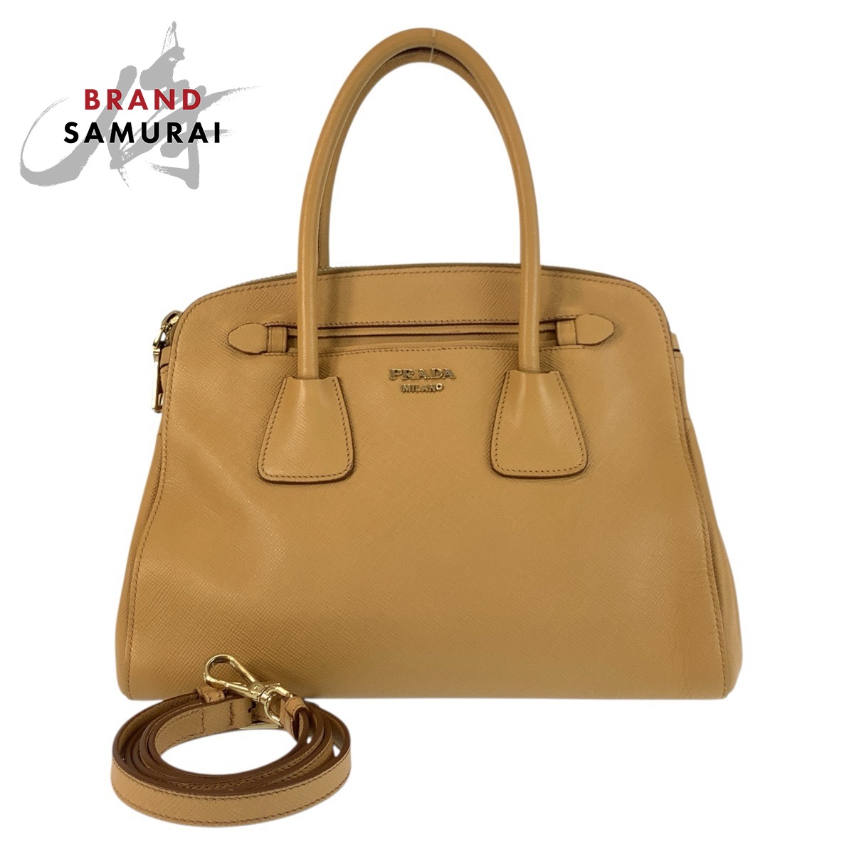 楽天市場】美品 PRADA プラダ サフィアーノ 三角ロゴプレート ベージュ