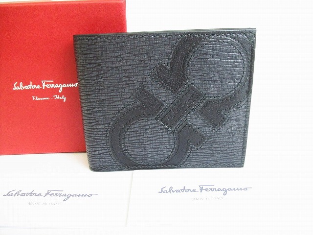 【見せびらかす倉入れ品】 サルバトーレ フェラガモ Salvatore Ferragamo ガンチーニ なめし革 2つ折り 紙入れ パウダーコンパクト紙入れ メンズ レディース 黒 【中古】