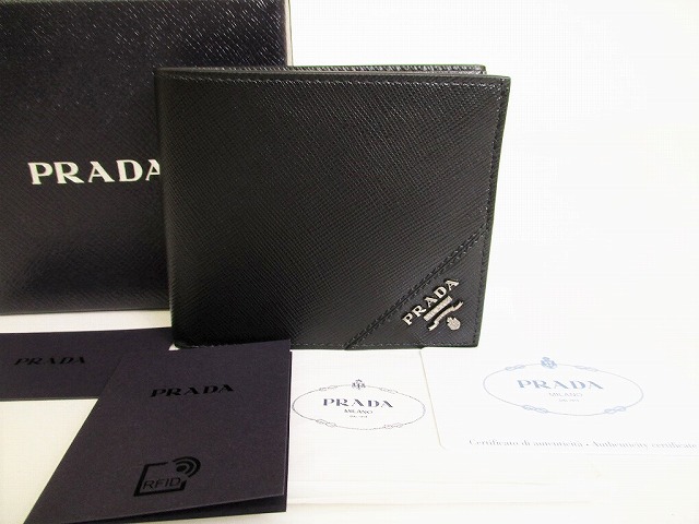 86%OFF!】 プラダ PRADA サフィアーノメタル レザー 2つ折り財布