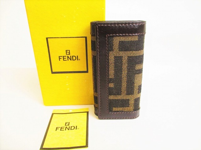 未使用品！FENDI フェンディ　キーリング　コインケース　カードケース 楽天市場】【美品】フェンディ【FENDI】 カードホルダー キー