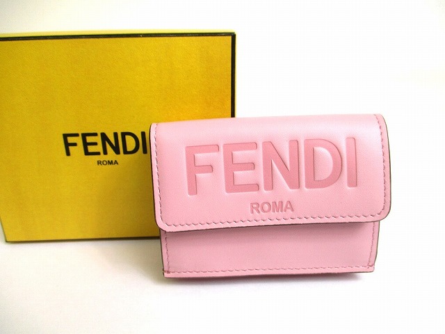 【未使用保管品】 フェンディ FENDI ROMA ローマ レザー 3つ折り 財布 コンパクト財布 コンパクトウォレット メンズ レディース ピンク 【中古】｜東京のブランドショップ 43,615円
