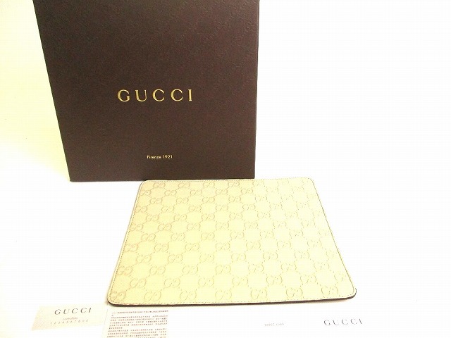 【未当て嵌める蔵置き品】 グッチ GUCCI GG シマ なめし革 二十日鼠パッティング 下敷き メンズ レディース 象牙色 【中古】