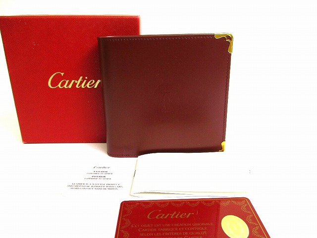 【未当て嵌める納める品】 カルティエ Cartier 船檣 ドゥ カルティエ カーフスキン 2つ折り 紙入れ パウダーコンパクト紙入れ メンズ レディース ボルドーワイン 【中古】