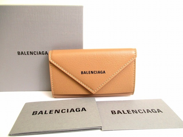 【新品同様】 バレンシアガ BALENCIAGA ペーパー カーフスキン 6連 キーケース キーリング メンズ レディース ベージュ 【中古】