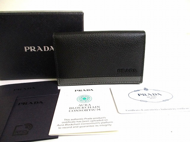 【新品同様】 プラダ PRADA グレインレザー 名刺入れ カードケース カードホルダー メンズ レディース ブラック×グレー 【中古】