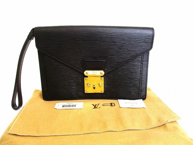 【新品負けず劣らず】 ルイヴィトン LOUIS VUITTON エピ セリエ ドラゴンヌ 二番目御徒面子 クラッチペダル御徒面子 メンズ ノワール 黒 【中古】