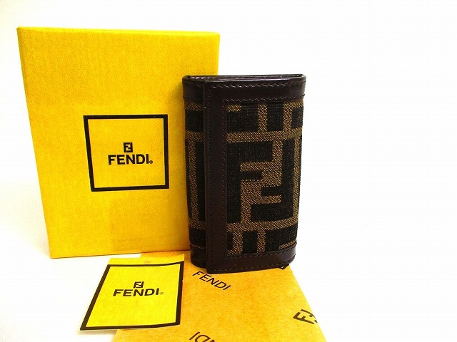 【未使用保管品】 フェンディ FENDI ズッカ キャンバス シルバー金具 6連 キーケース キーリング メンズ レディース 【中古】｜東京のブランドショップ